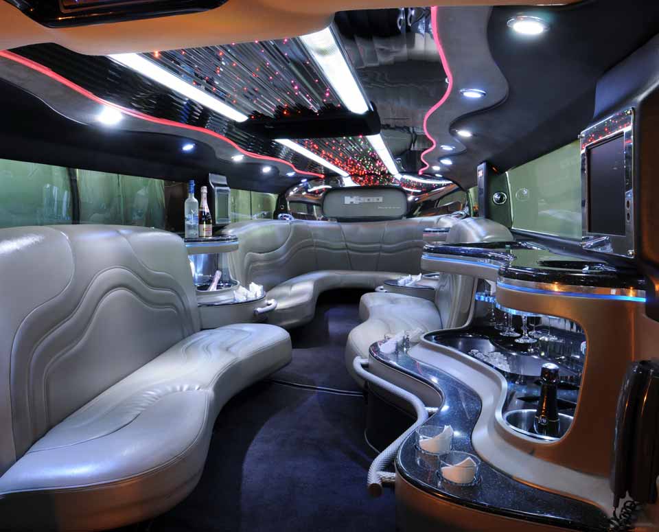 Hummer-H2-Stretch-Limo-14-Passenger-Interior-2